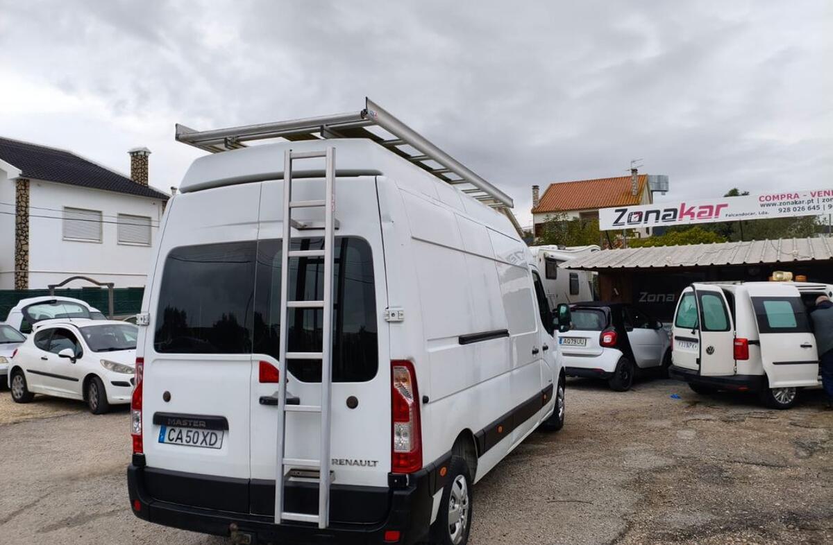 RENAULT Master 2.3 dCi L3H2 3.5T 150