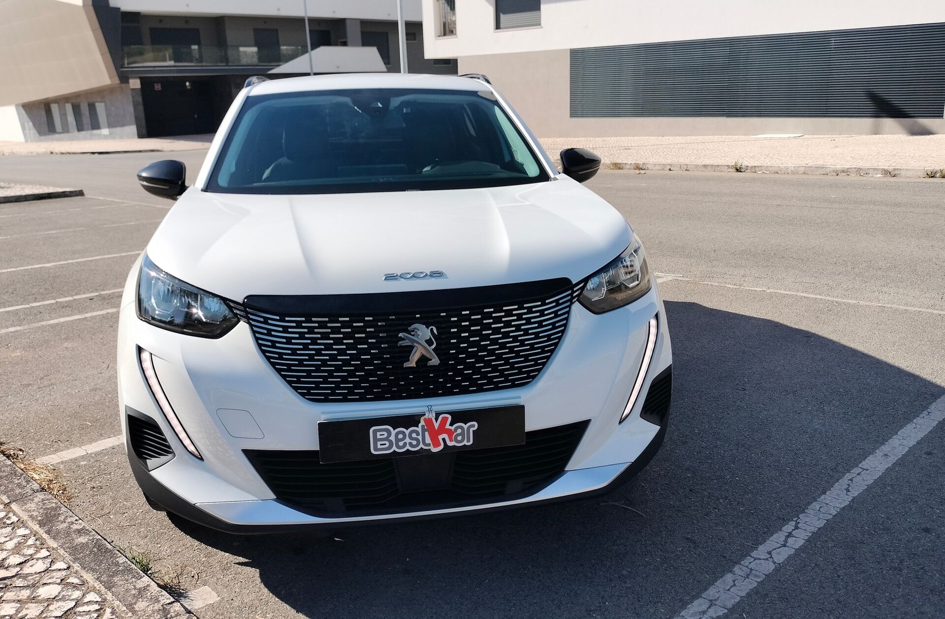 PEUGEOT 2008 1.2 PureTech Allure Pack EAT8