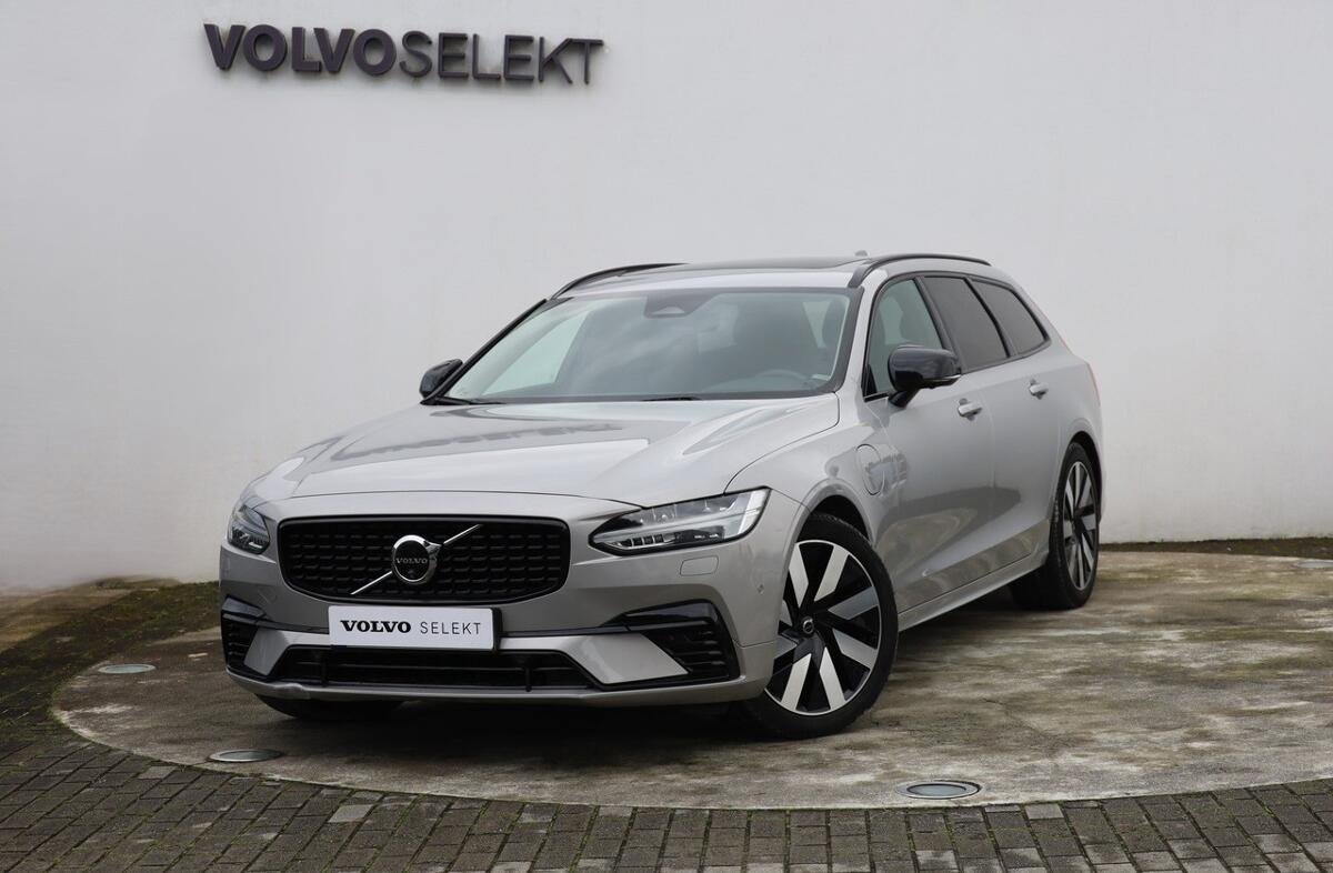 VOLVO V90 2.0 T8 PHEV Plus Dark AWD