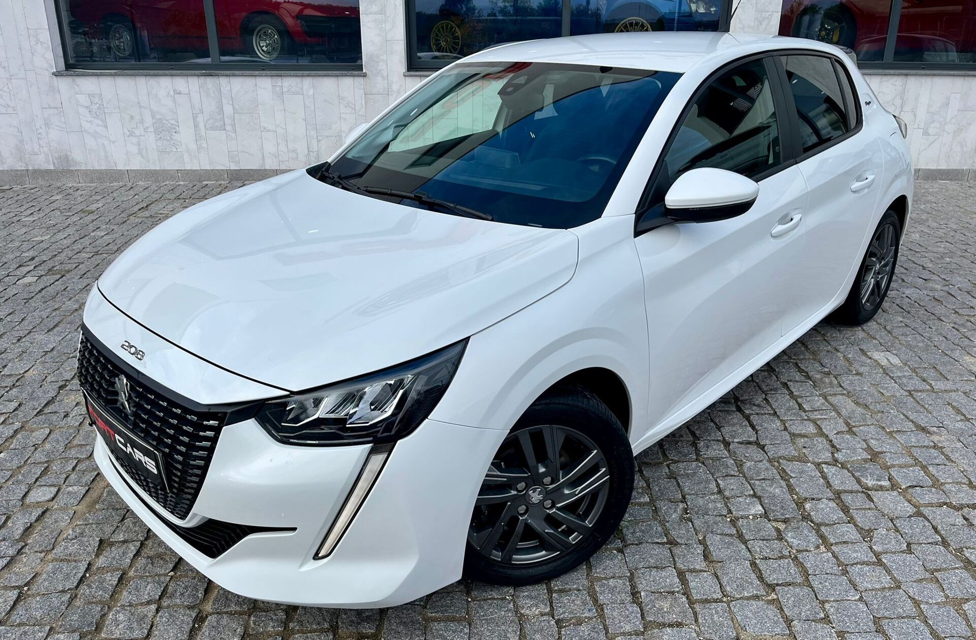 PEUGEOT 208 1.2 PureTech GT EAT8