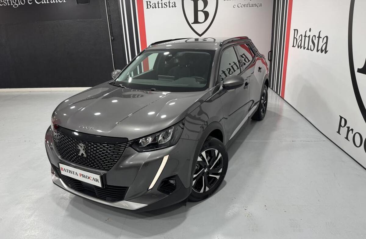 PEUGEOT 2008 1.2 PureTech Allure