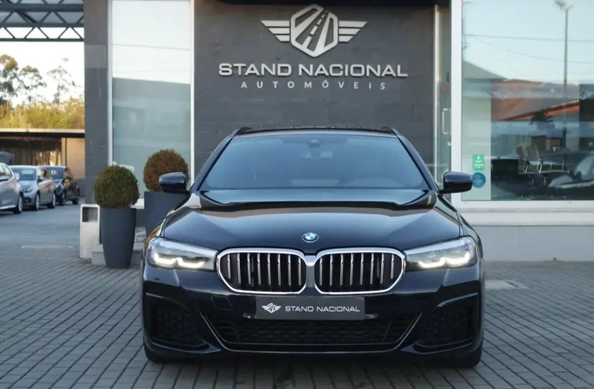 BMW Serie-5 520 d Pack Desportivo M Auto