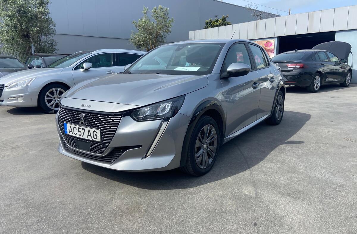 PEUGEOT 3008 1.2 PureTech Allure EAT8