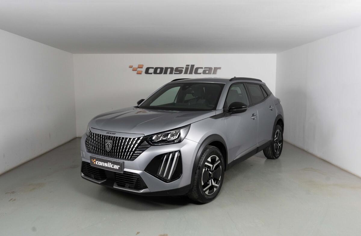 PEUGEOT 2008 1.2 PureTech Allure