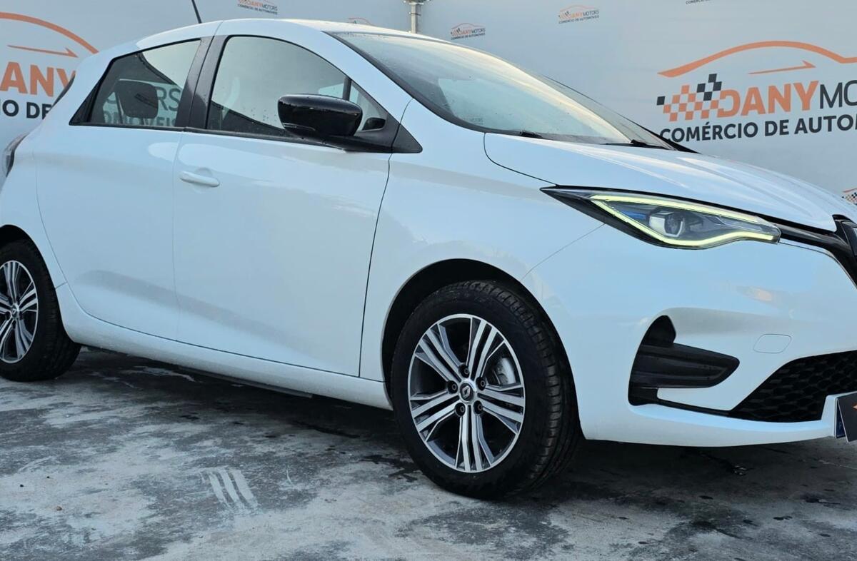 RENAULT ZOE Limited 50
