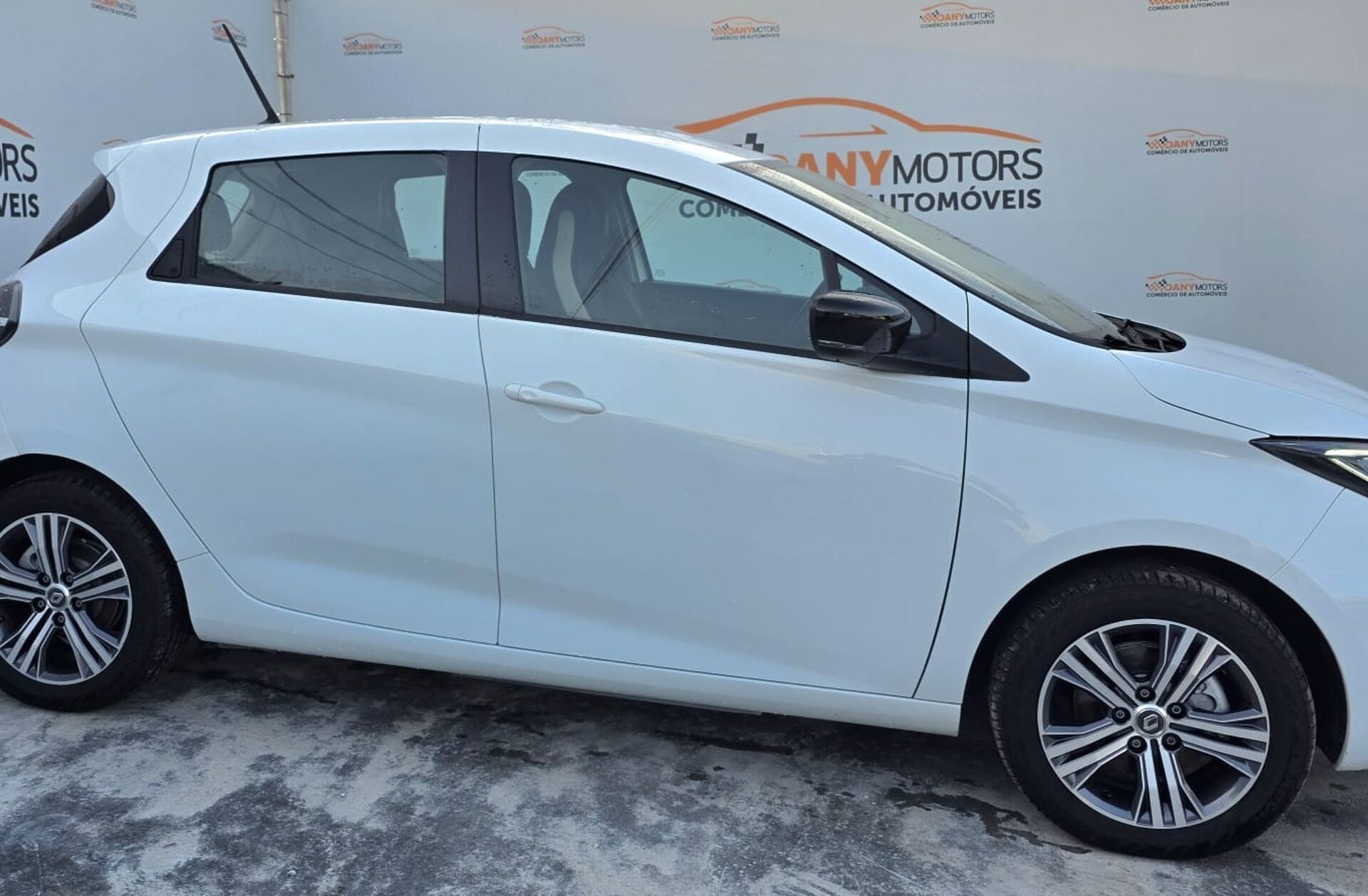 RENAULT ZOE Limited 50