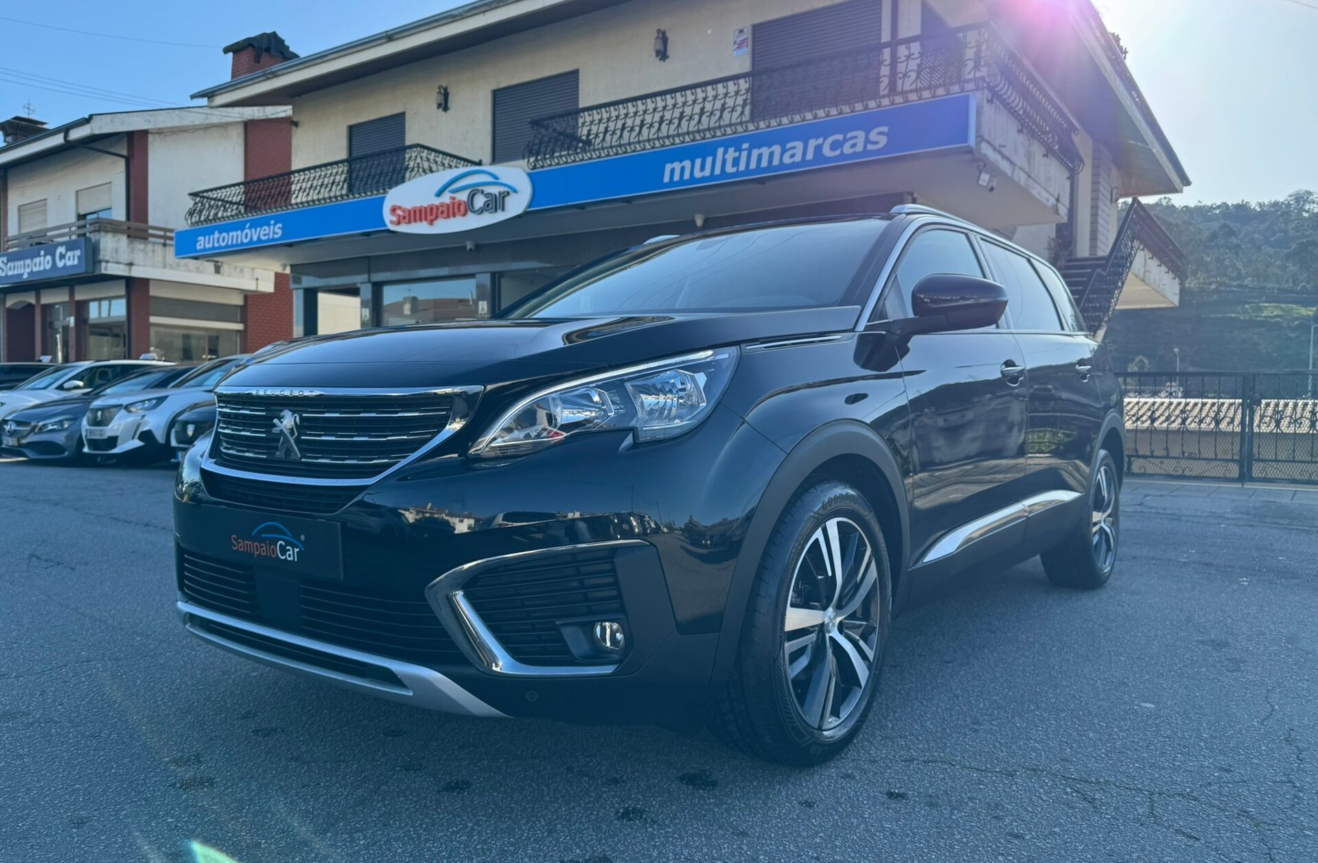 PEUGEOT 5008 1.5 BlueHDi Allure