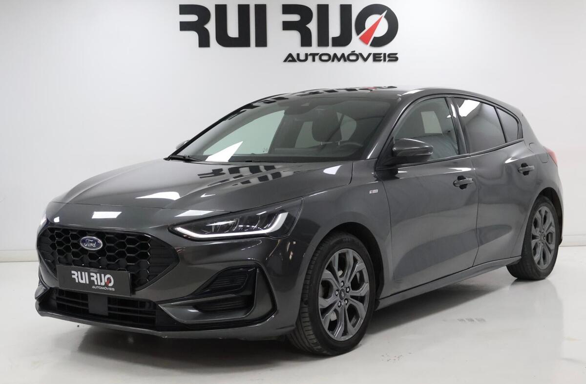 FORD Focus 1.0 EcoBoost MHEV ST-Line