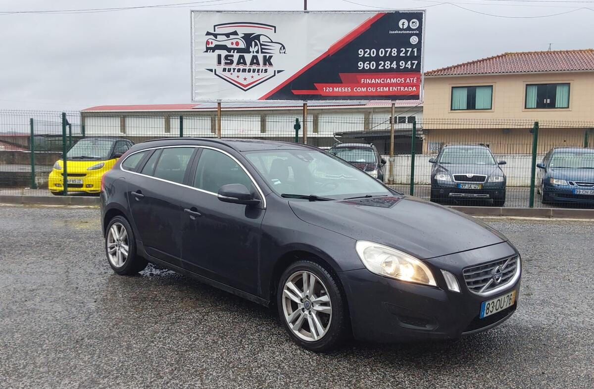 VOLVO V60 1.6 D2 Drive Momentum Start/Stop