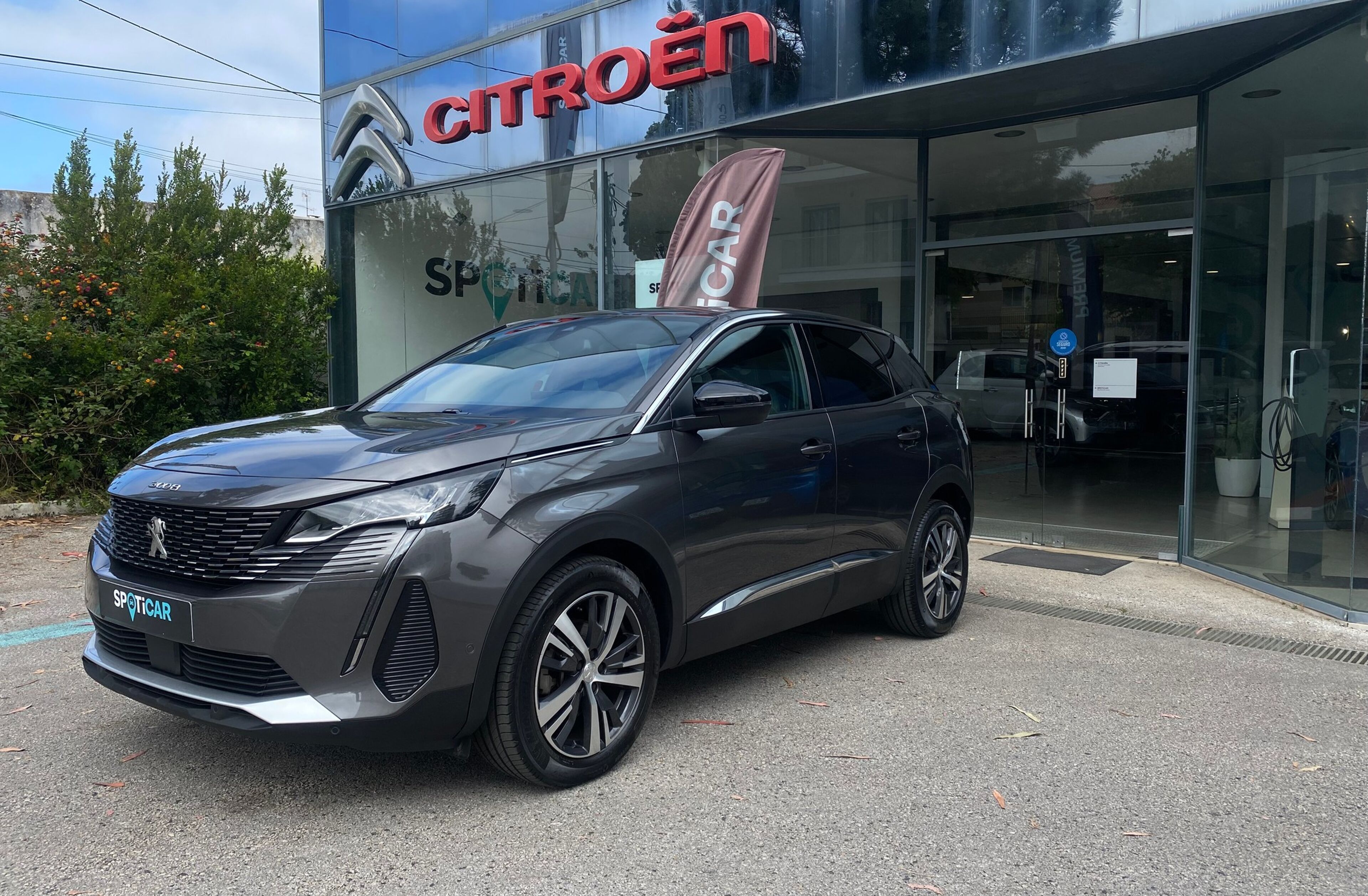 PEUGEOT 3008 1.2 PureTech Allure