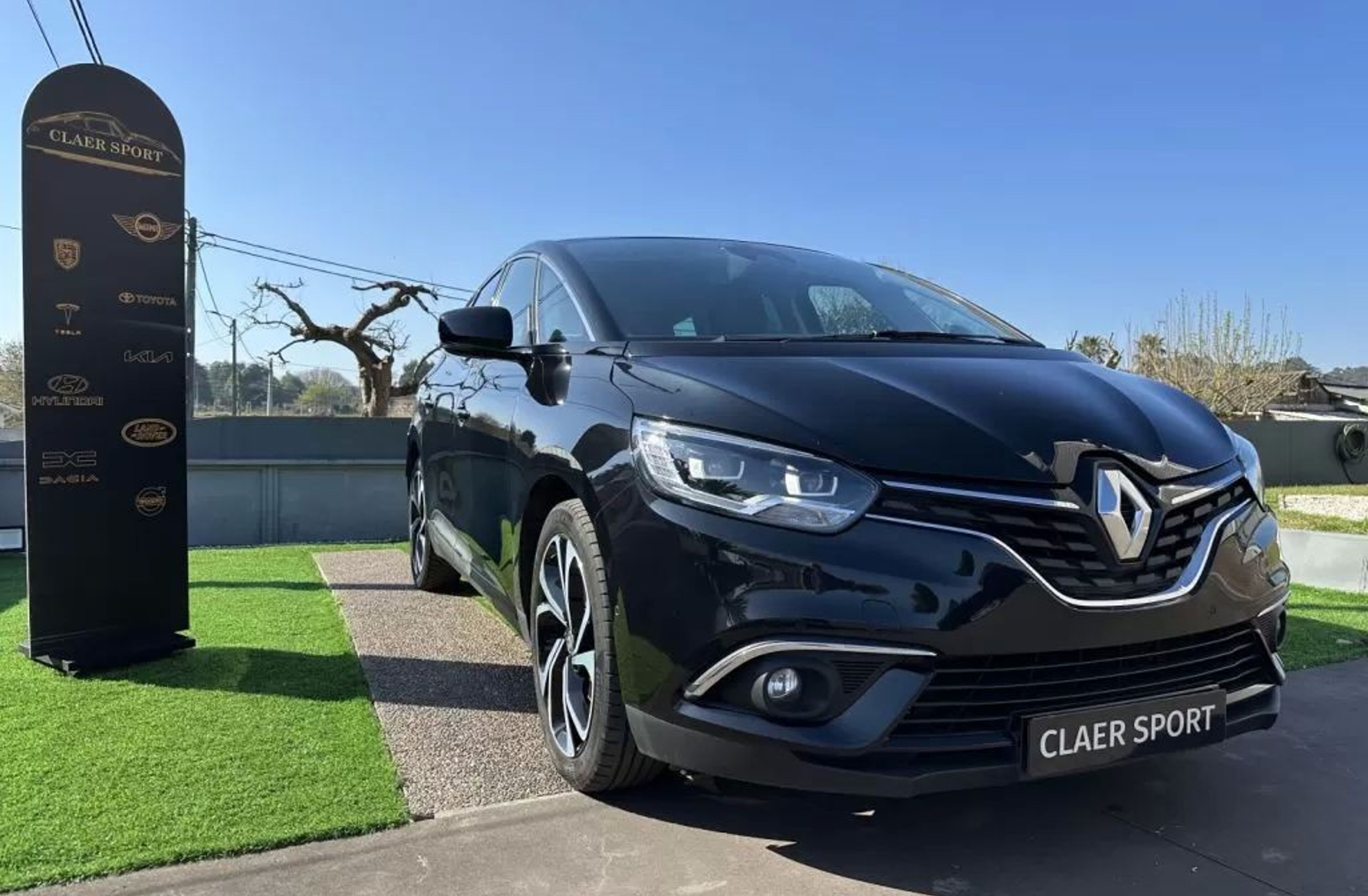 RENAULT Scénic BLUE dCi 120 EDC BUSINESS EDITION