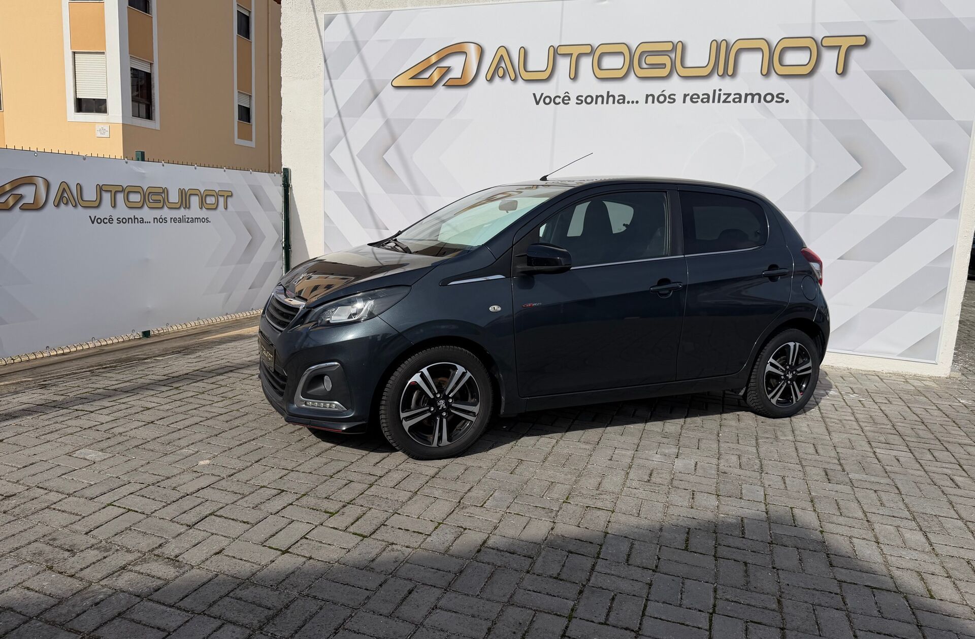 PEUGEOT 108 Top! 1.0 VTi Allure
