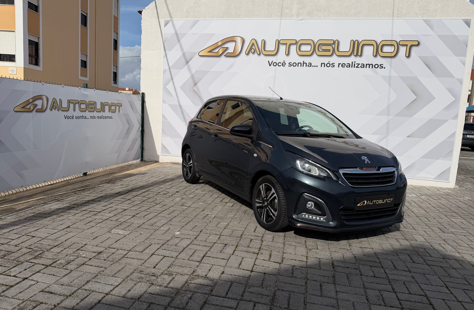 PEUGEOT 108 Top! 1.0 VTi Allure