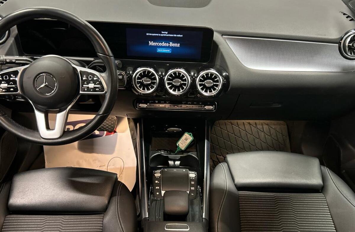 MERCEDES EQA 350 4Matic Progressive