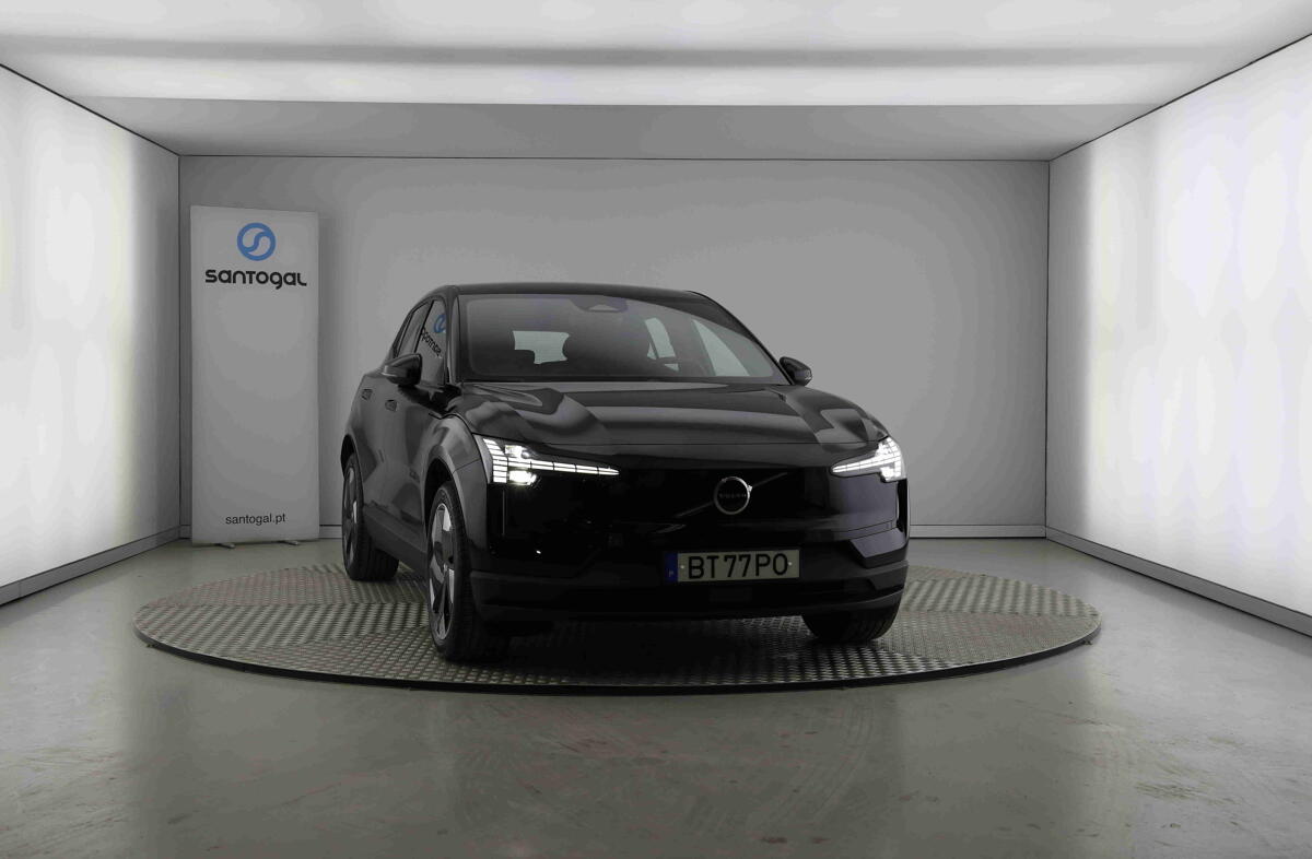 VOLVO EX30 69 kWh Single Motor Extended Range Plus