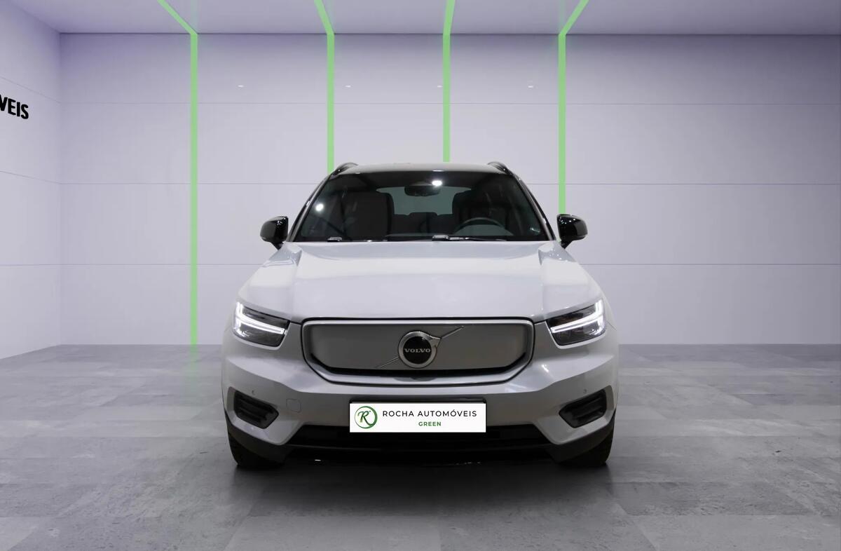 VOLVO XC40 Recharge Core