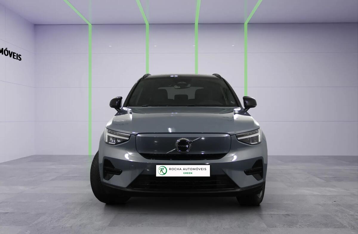 VOLVO XC40 Recharge Core