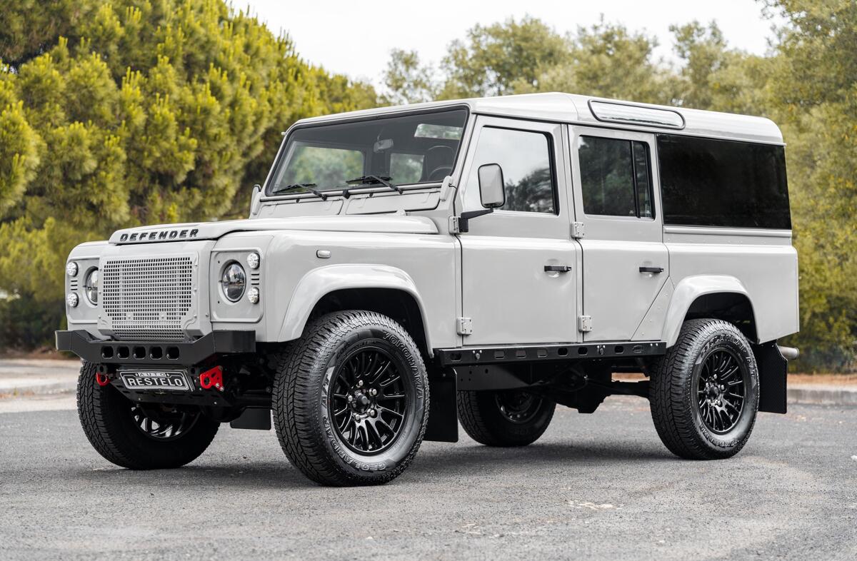 LAND ROVER Defender 110 2.5 Td5 Metal Top