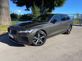 VOLVO V60 2.0 B4 Plus Dark Auto