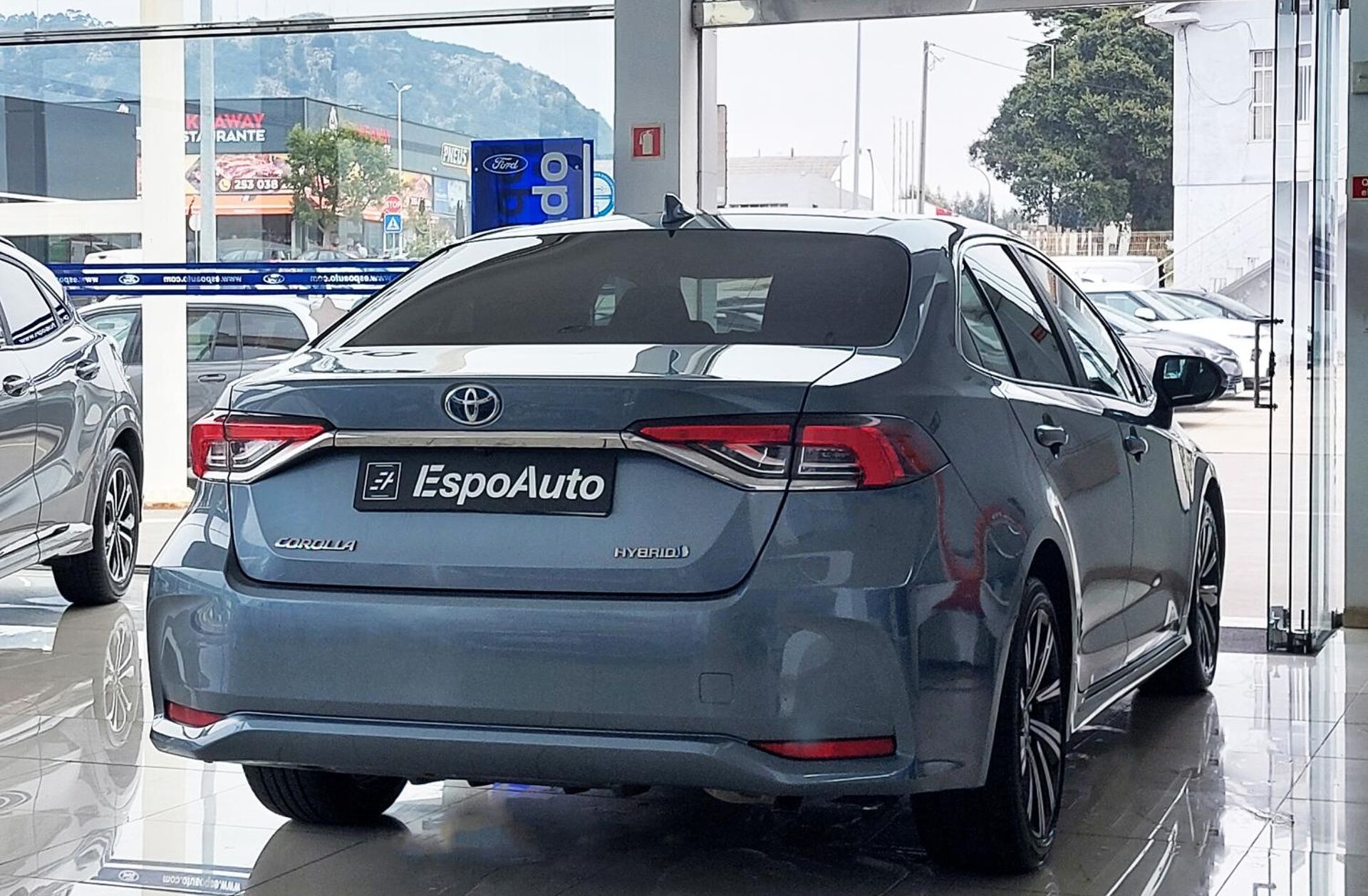 TOYOTA Corolla SD 1.8 Hybrid Exclusive