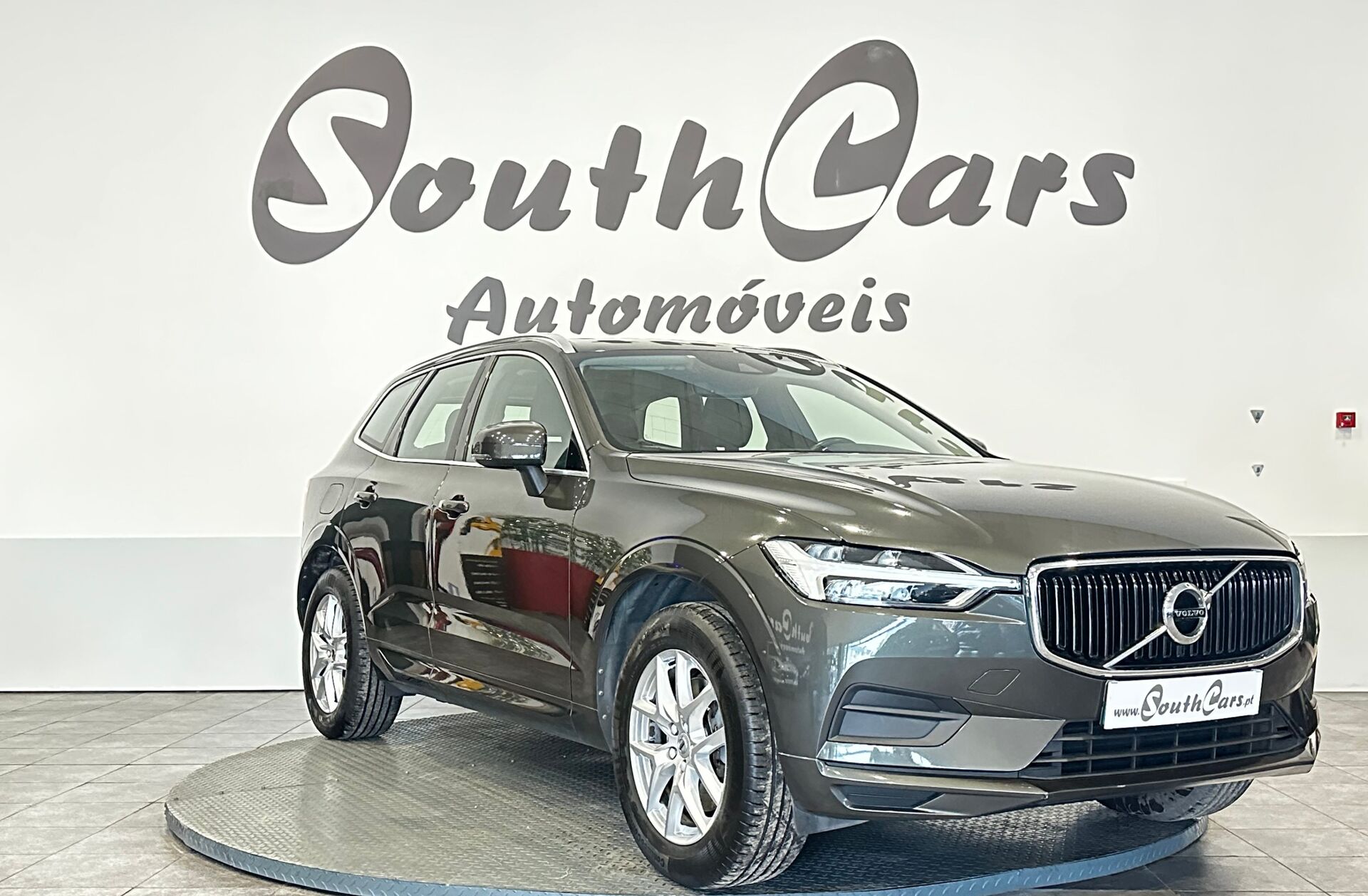 VOLVO XC60 2.0 D4 Momentum AWD Geartronic