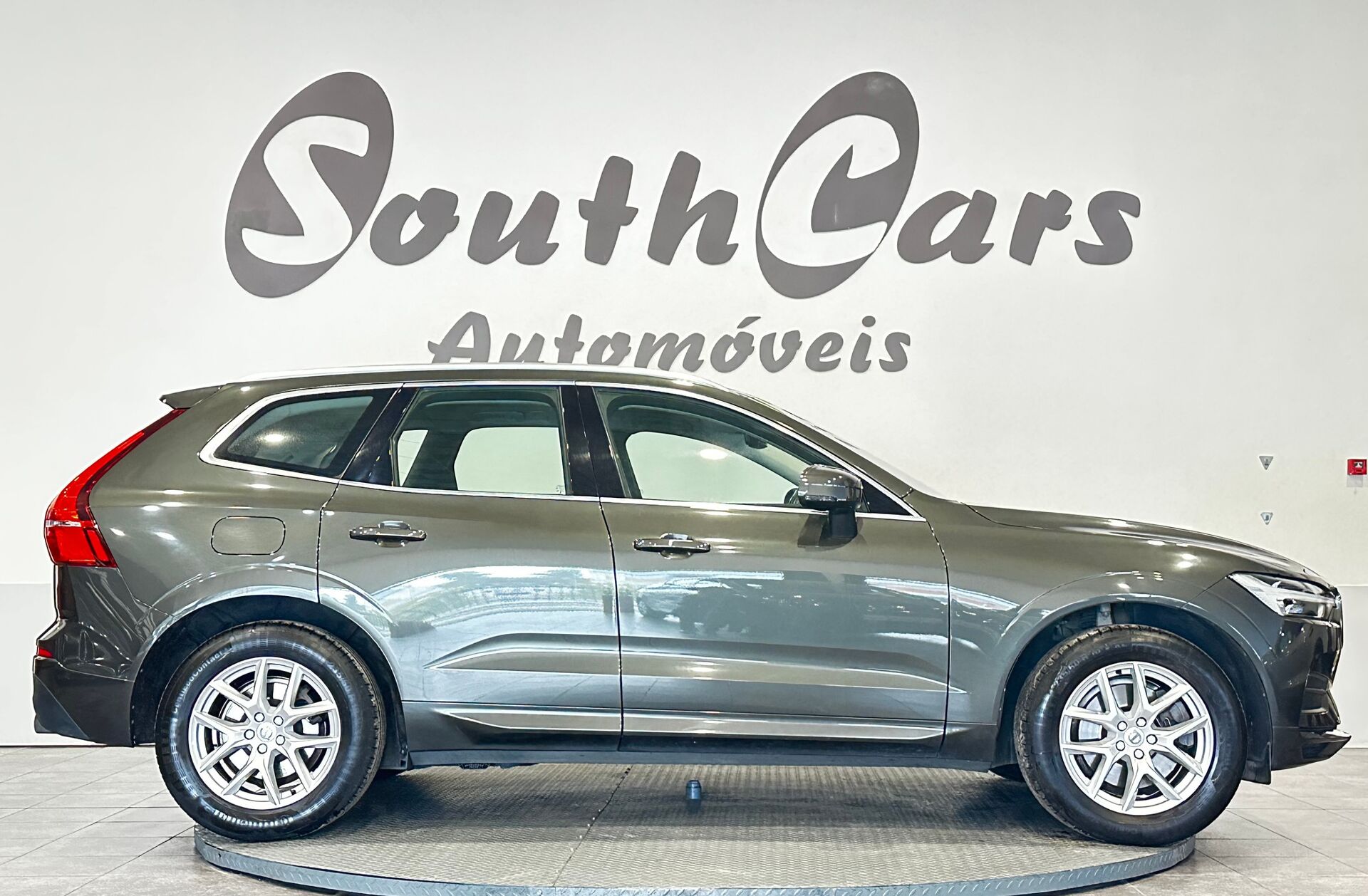 VOLVO XC60 2.0 D4 Momentum AWD Geartronic