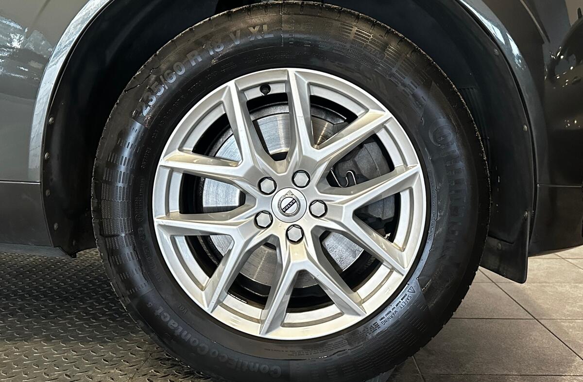 VOLVO XC60 2.0 D4 Momentum AWD Geartronic