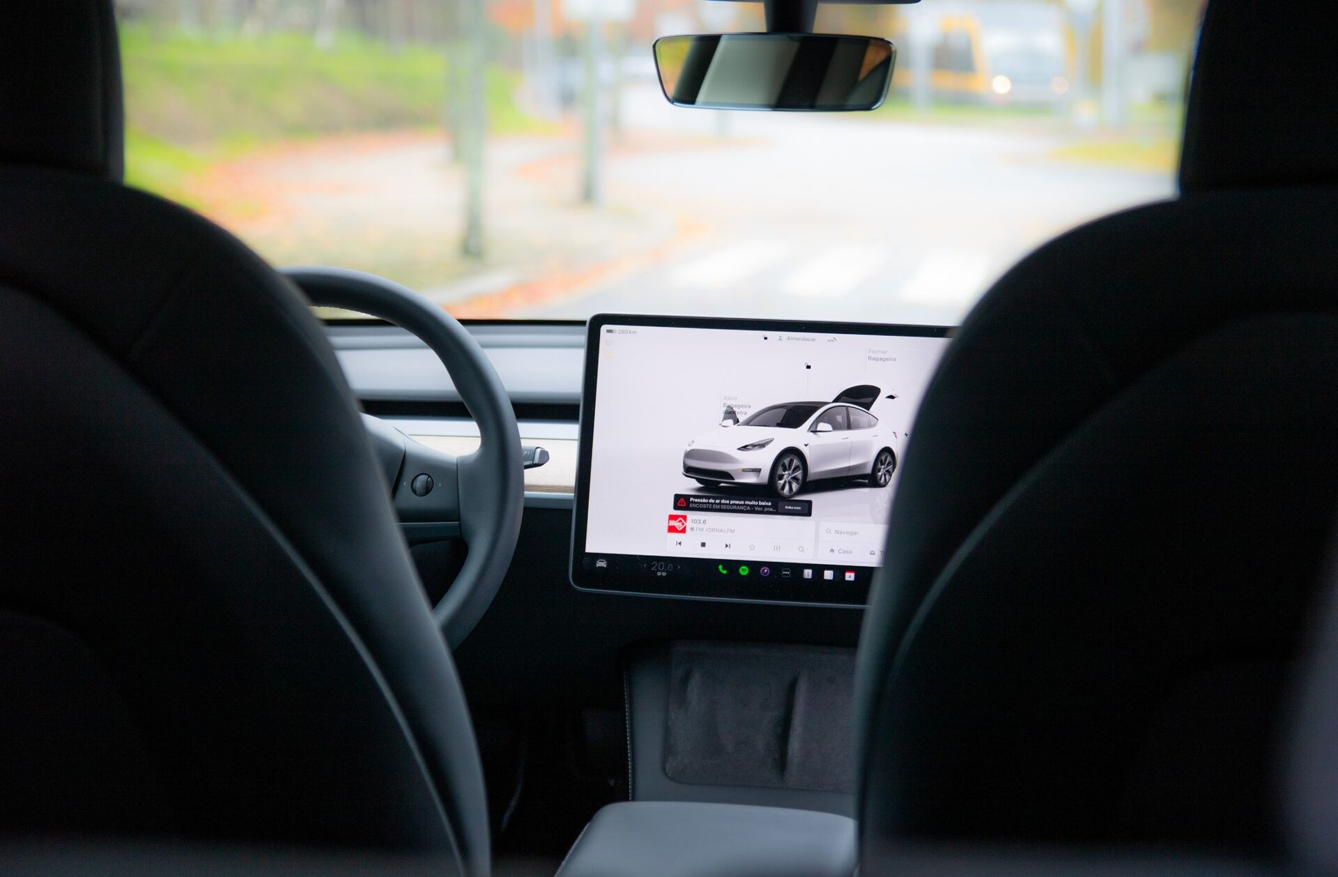 TESLA Model Y Tração Traseira