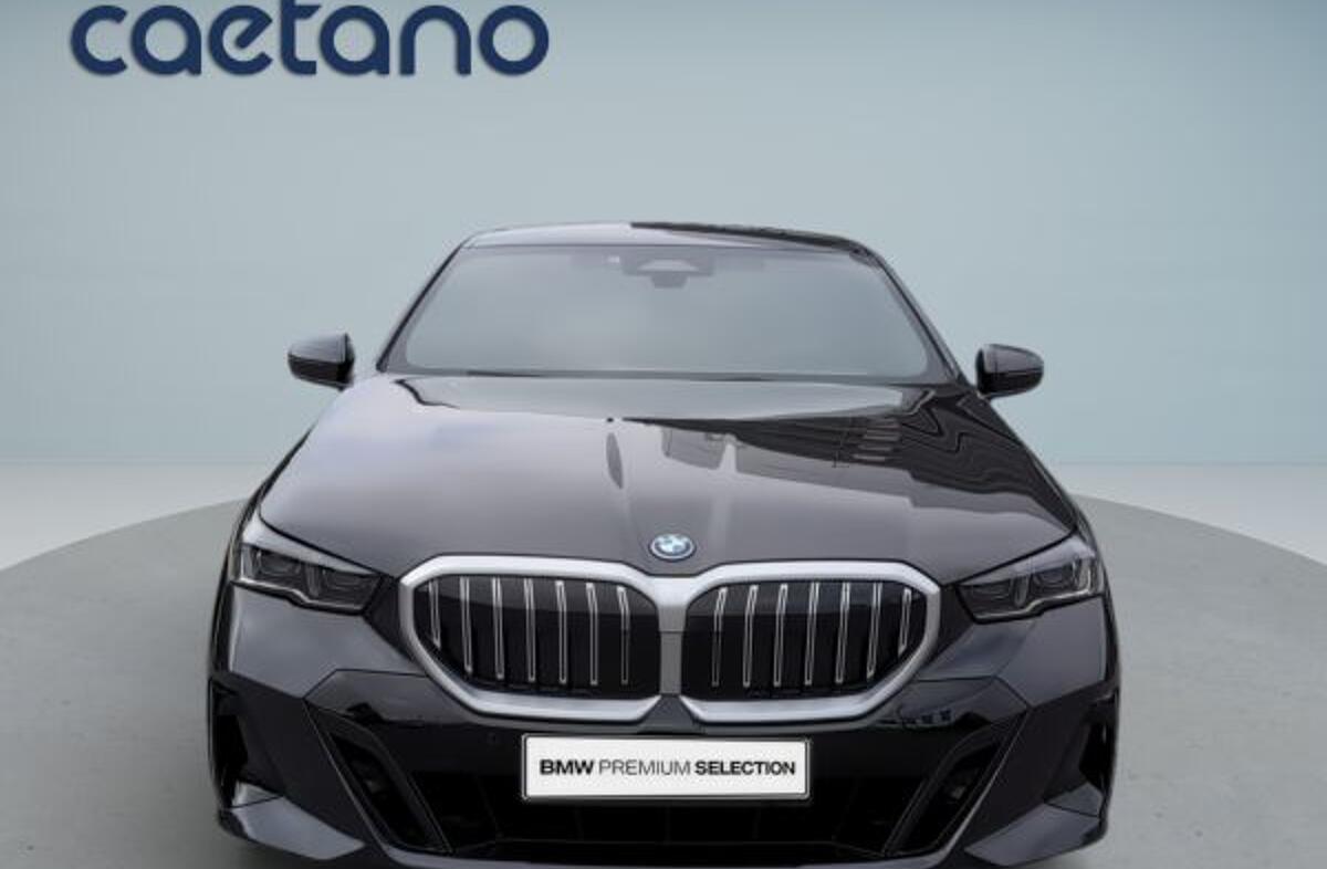 BMW Serie-5 530 e Pack Desportivo M