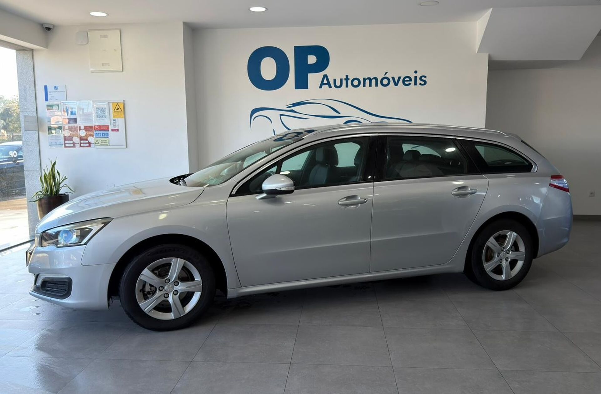 PEUGEOT 508 SW 1.6 e-HDi Active 2-Tronic