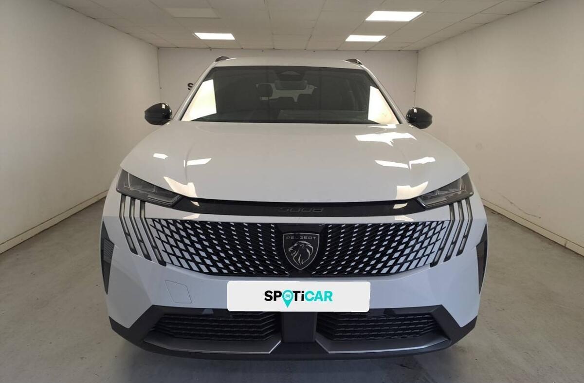PEUGEOT 5008 1.2 Hybrid Allure e-DCS6