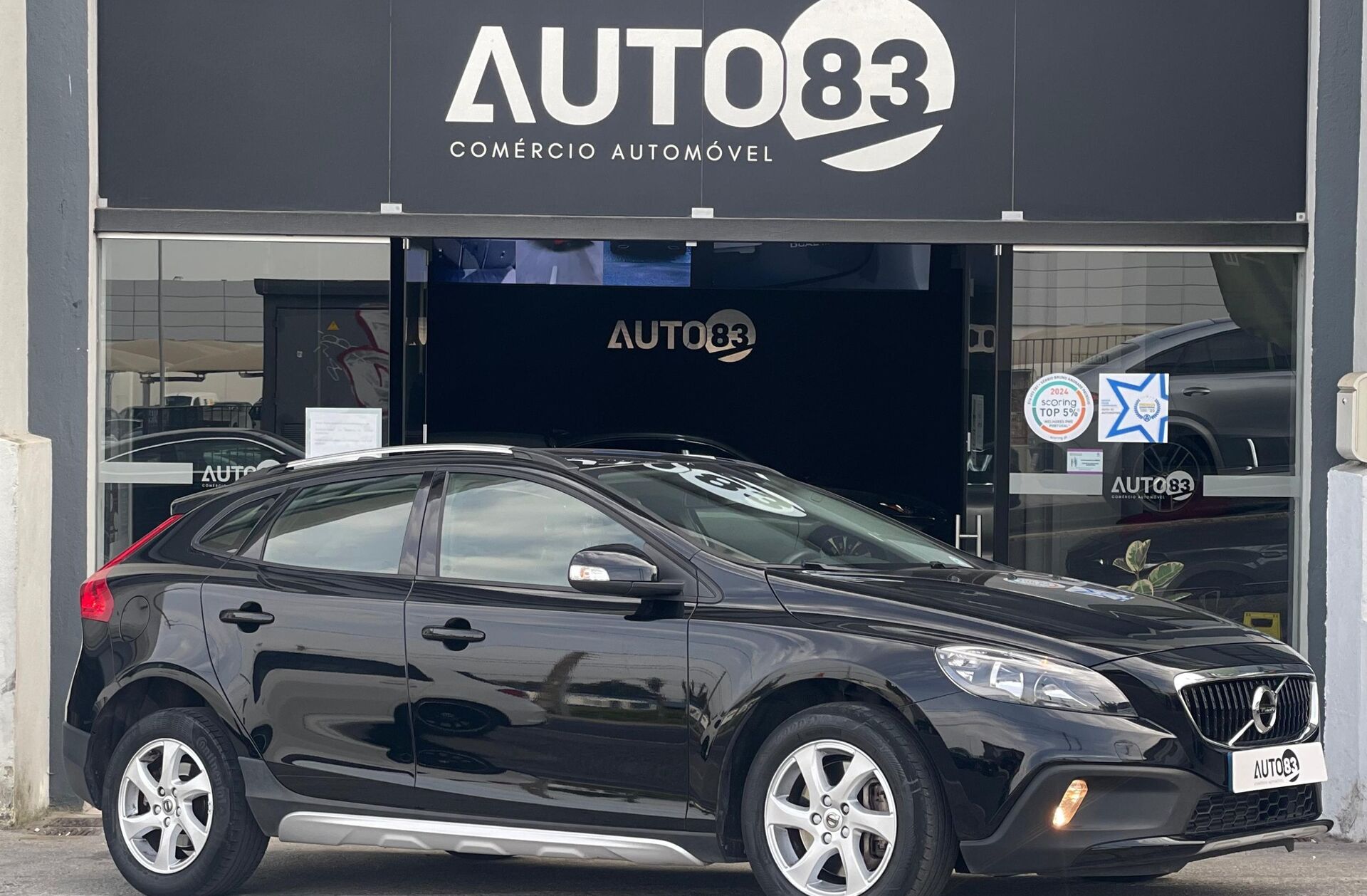 VOLVO V40 2.0 D2 Momentum
