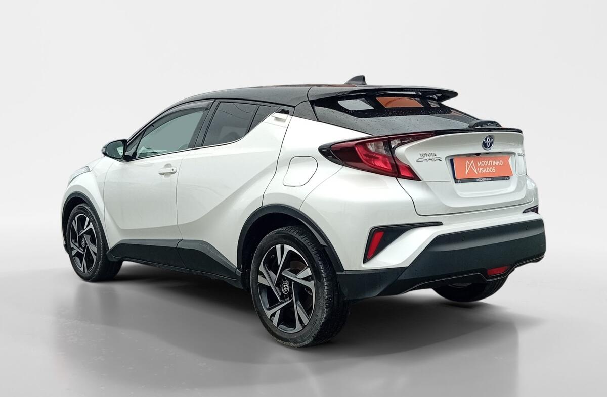 TOYOTA C-HR 1.8 Hybrid Square Collection