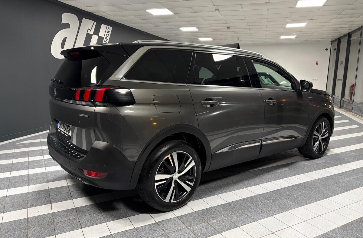 PEUGEOT 5008 1.5 BlueHDi GT Line