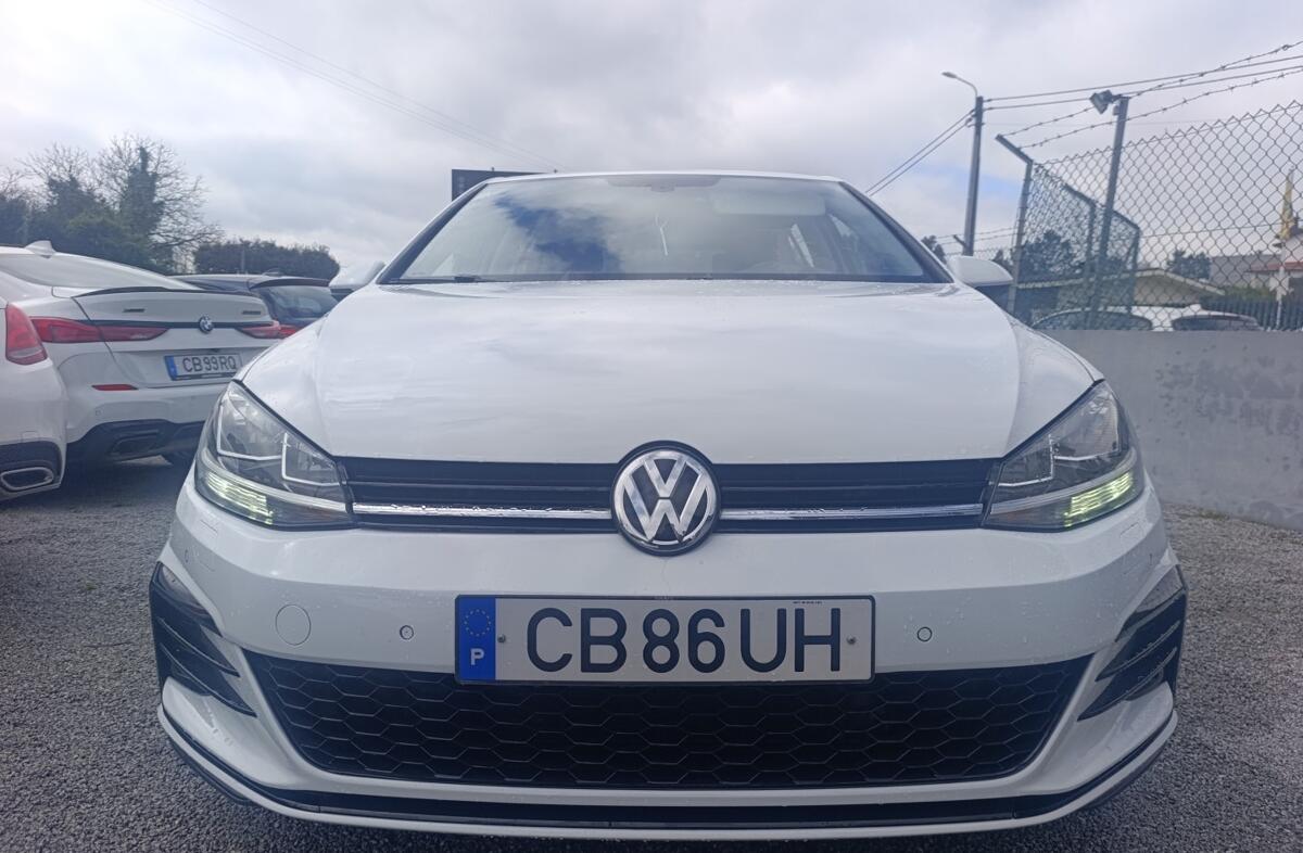 VOLKSWAGEN Golf 1.0 TSI Confortline DSG