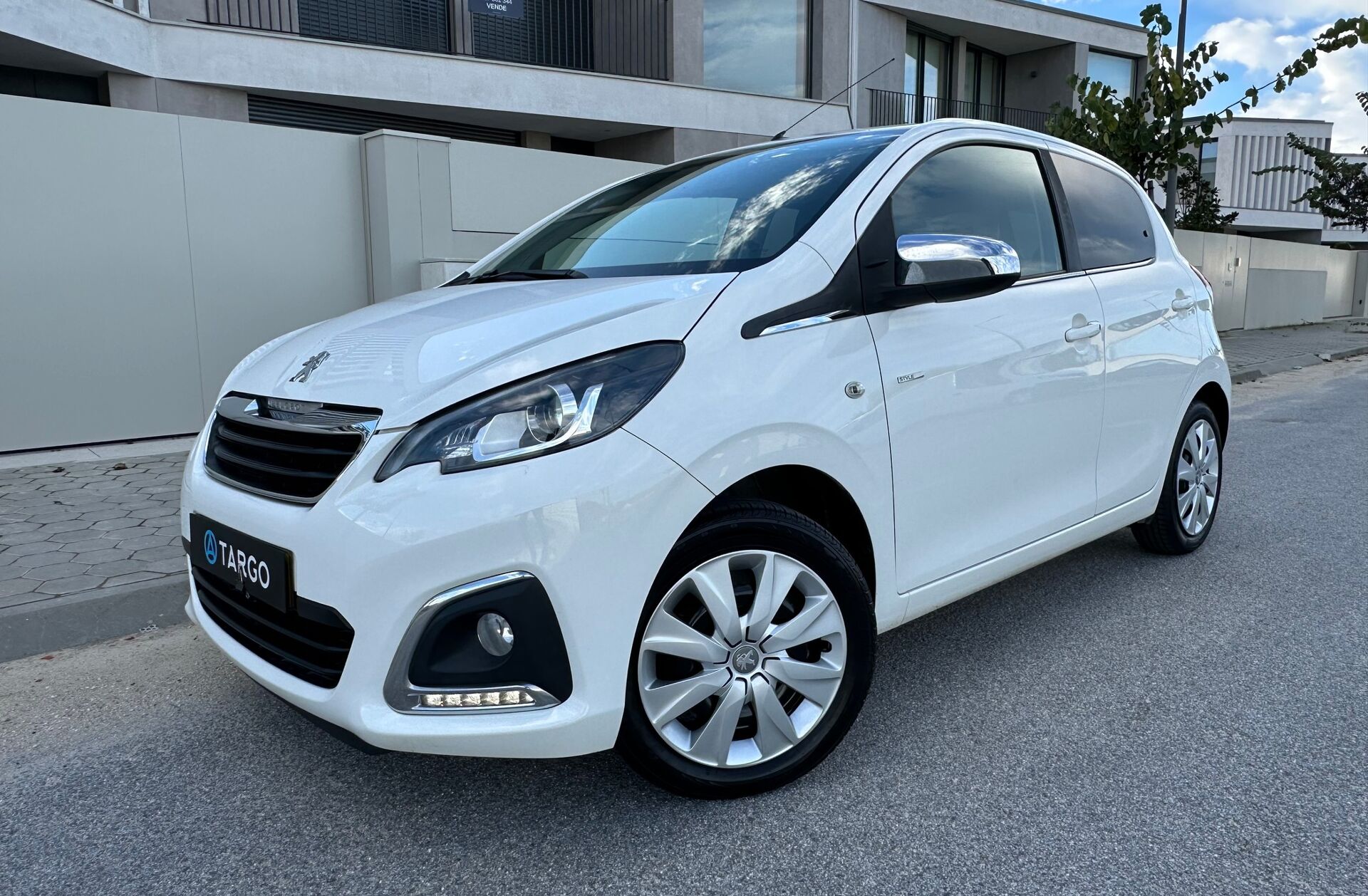 PEUGEOT 108 1.0 VTi Style