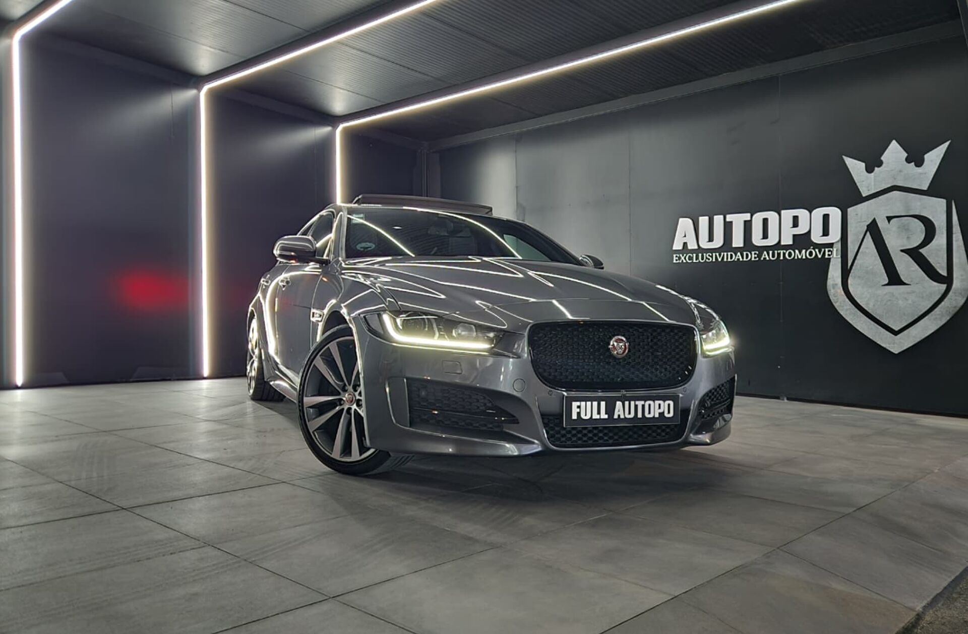 JAGUAR XE 2.0 D R-Sport Aut.