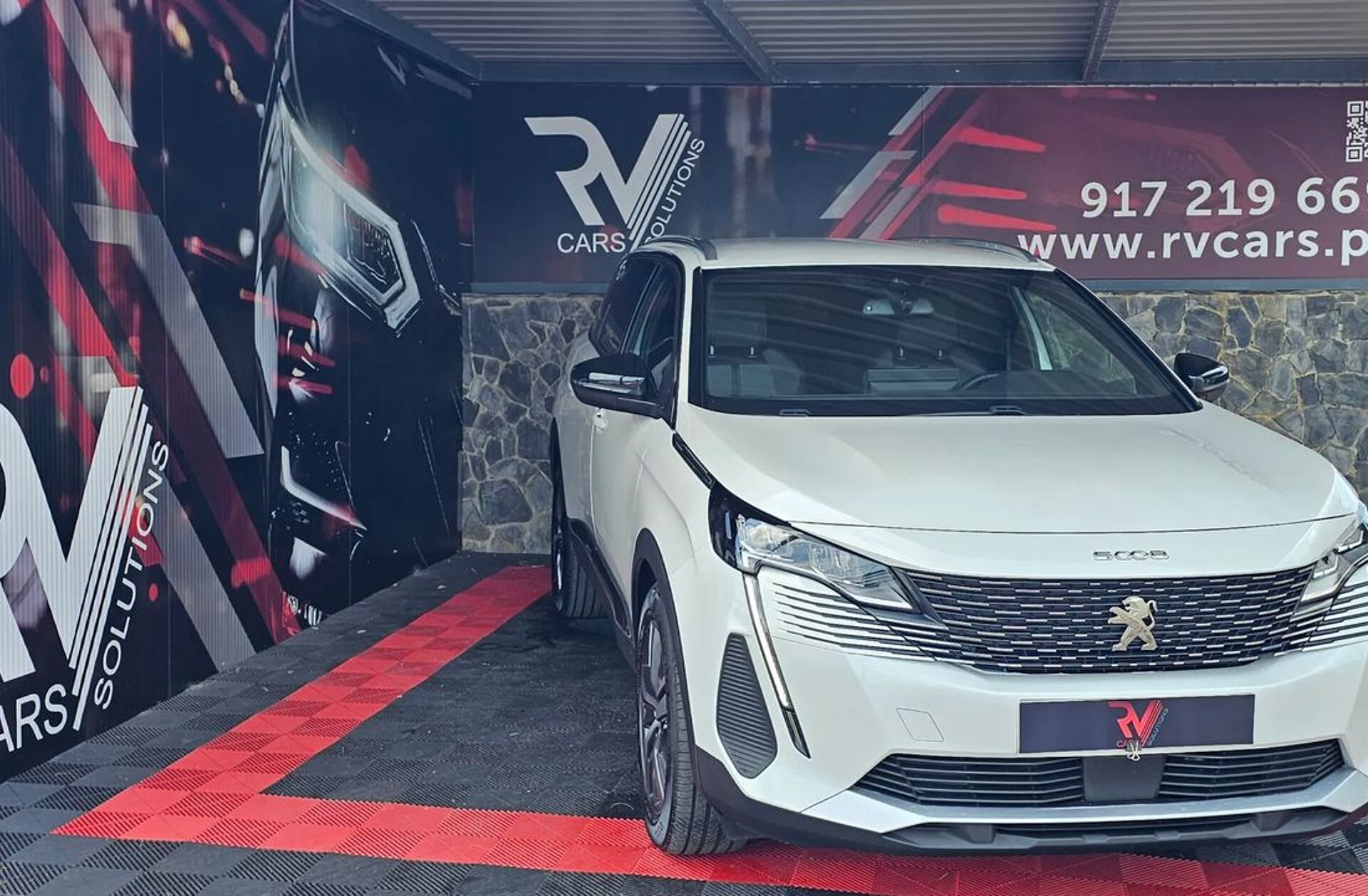 PEUGEOT 5008 1.2 Hybrid Allure Pack e-DCS6