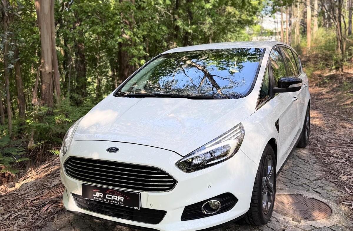 FORD S-MAX 2.0 TDCi Titanium