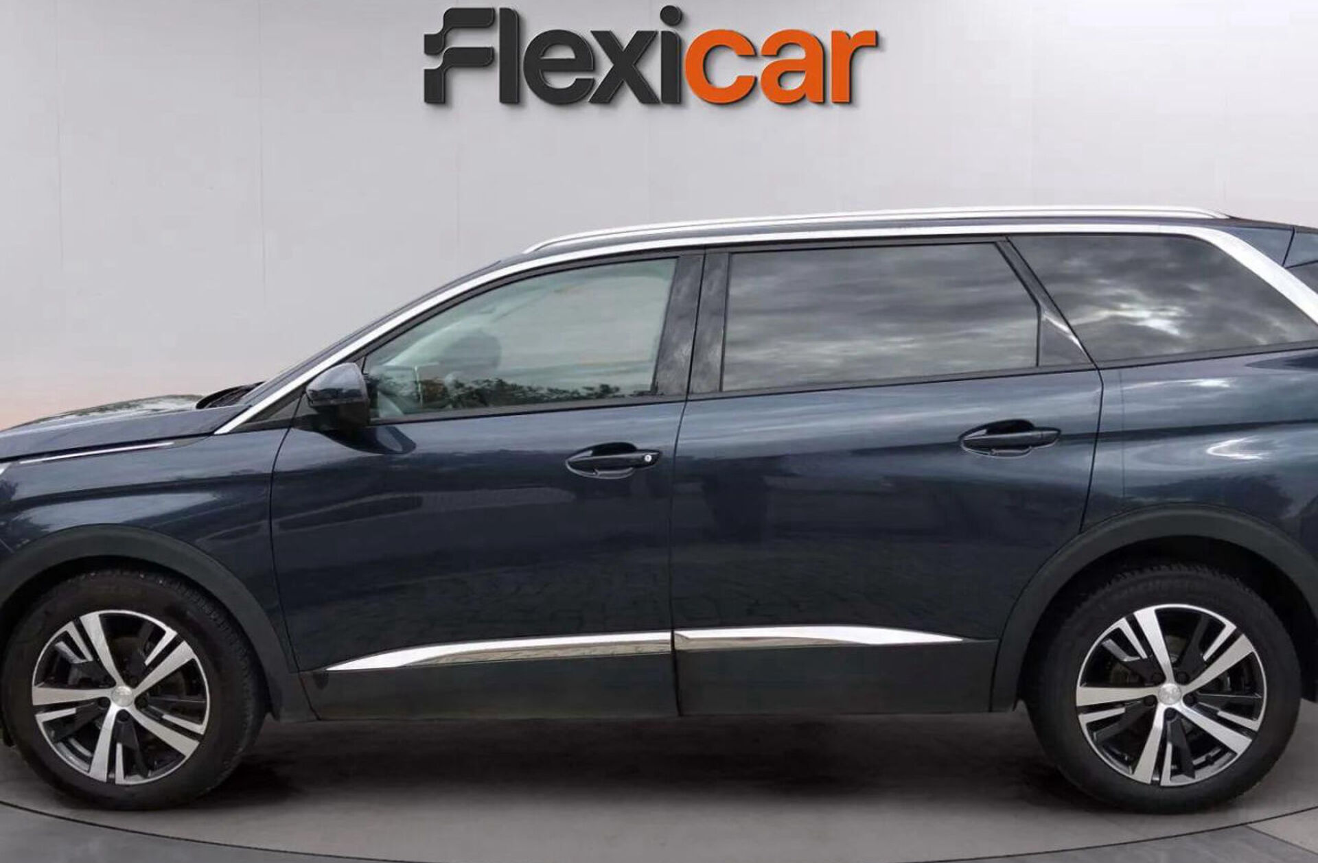 PEUGEOT 5008 1.5 BlueHDi Allure EAT8