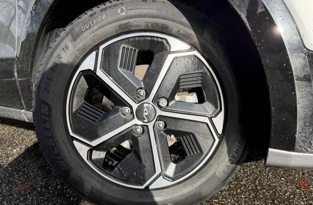 KIA Niro 1.6 GDi HEV Drive