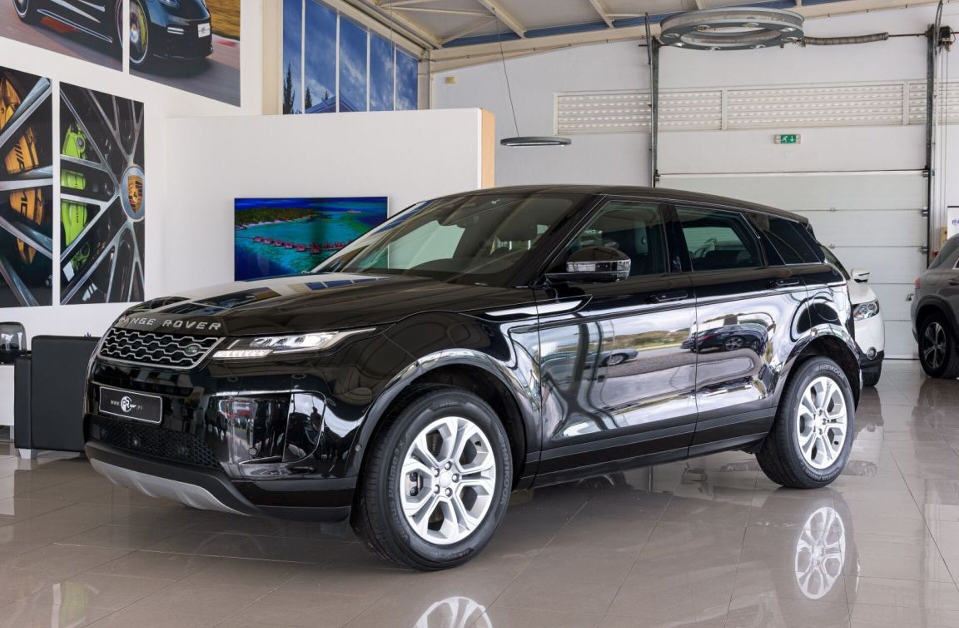 LAND ROVER Range Rover Evoque 1.5 P300e AWD SE Auto
