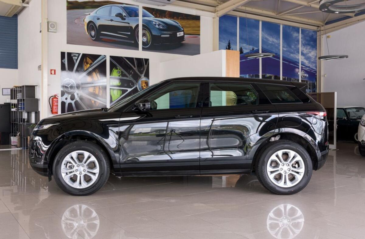 LAND ROVER Range Rover Evoque 1.5 P300e AWD SE Auto