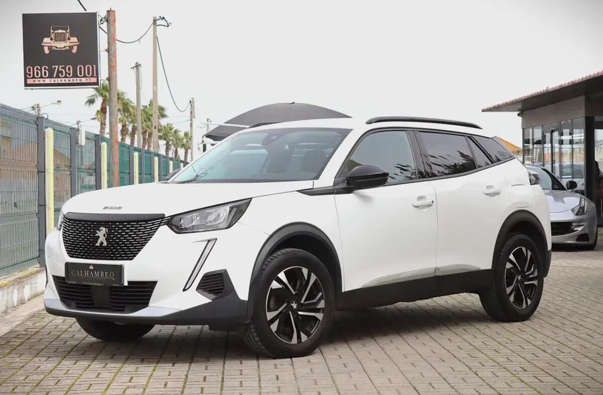 PEUGEOT 2008 1.2 PureTech Allure