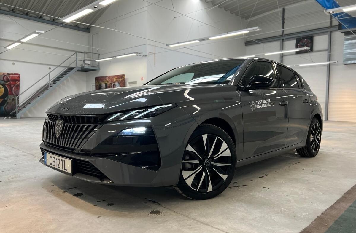 PEUGEOT 308 1.6 Hybrid Allure e-EAT8