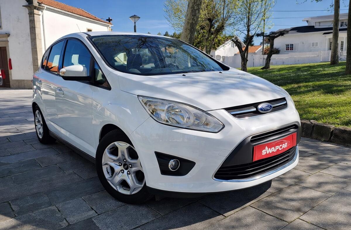 FORD C-Max C-MAX 1.0 SCTi Titanium