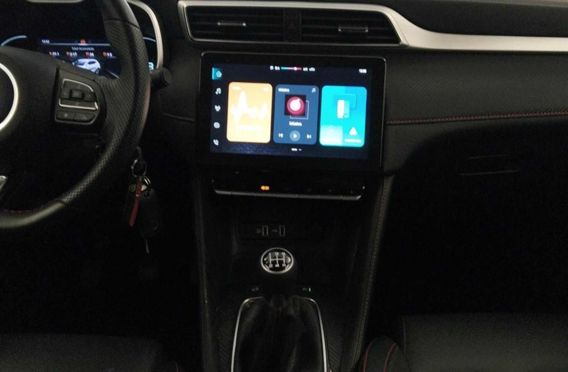 MG ZS 1.5 Hybrid+ Luxury