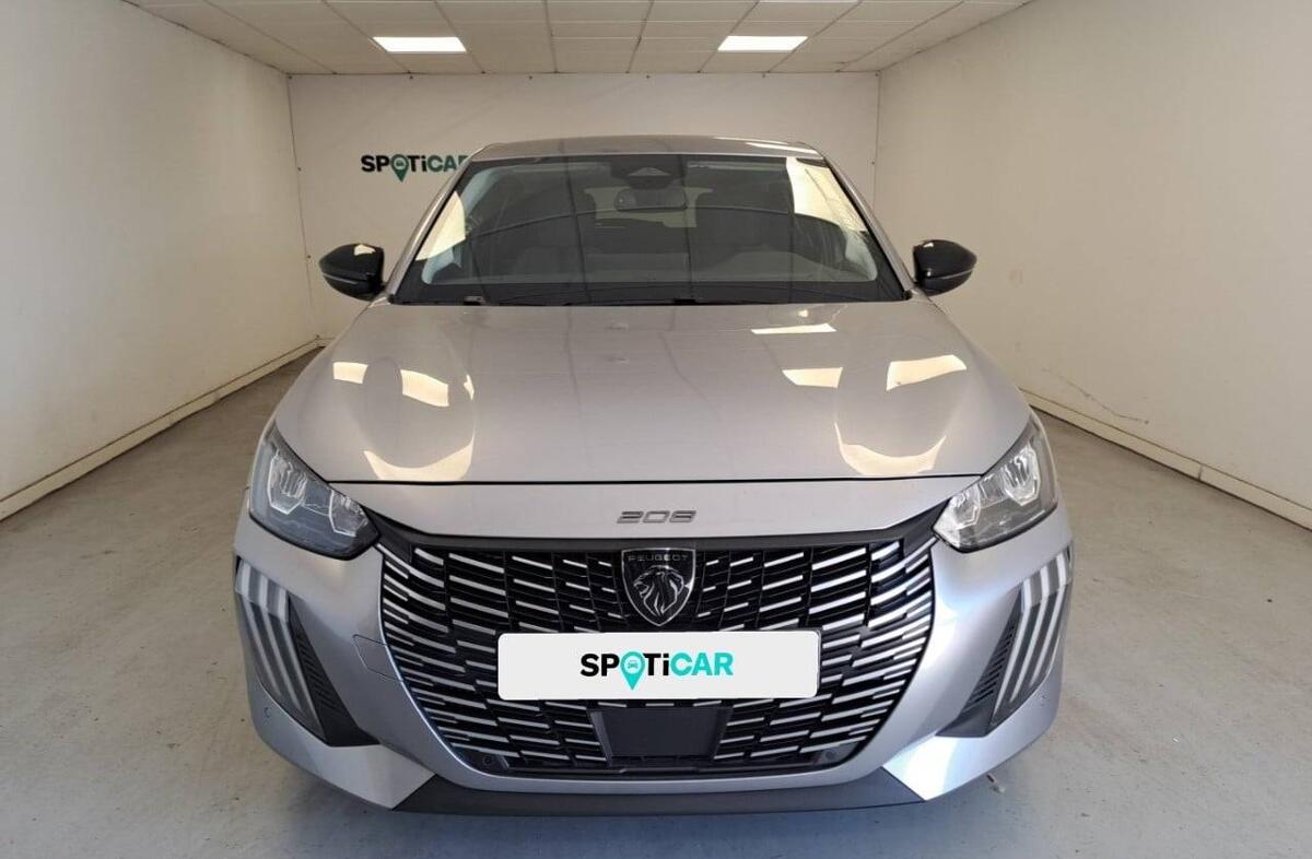 PEUGEOT 208 1.2 Hybrid Allure e-DCS6