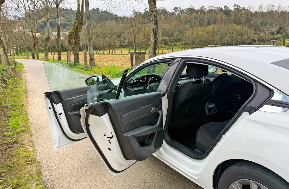 PEUGEOT 508 1.5 BlueHDi Active EAT8