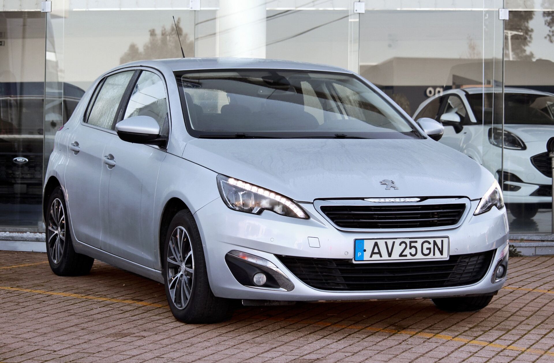 PEUGEOT 308 1.6 e-HDi Allure
